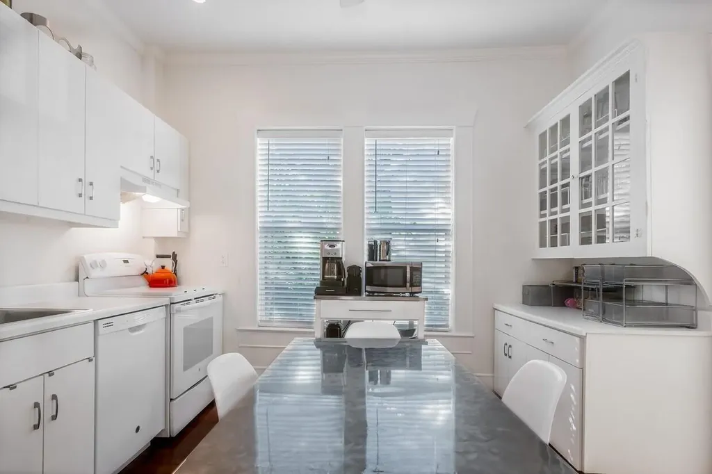 1159 Navasota Street Austin TX 78702