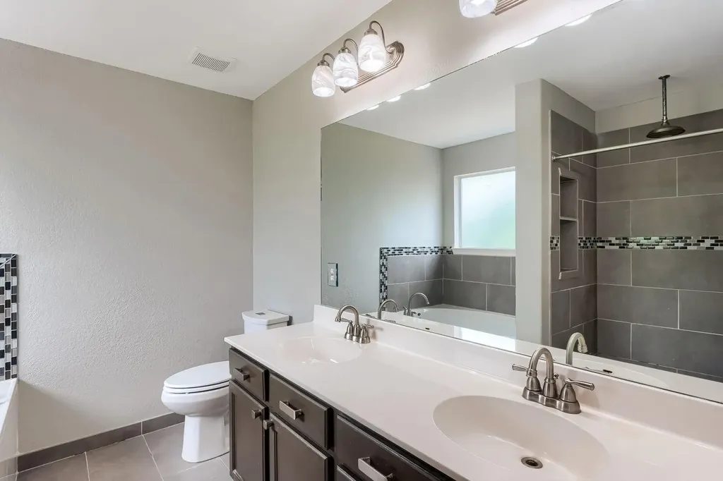 243 Covent Drive Kyle TX 78640