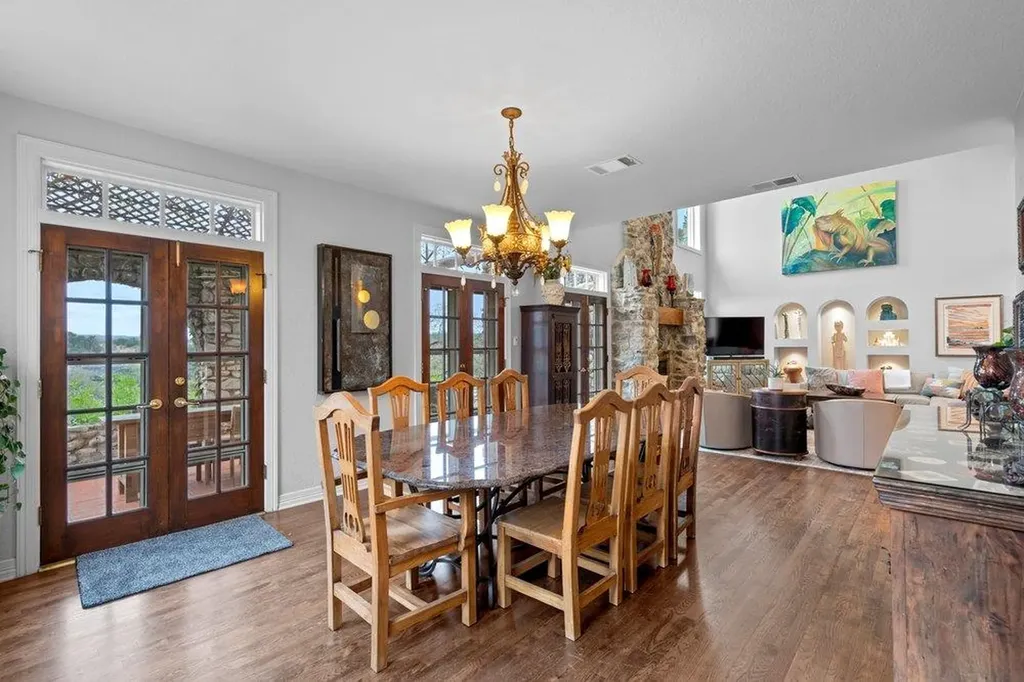 5229 Hupedo Ranch Road Spicewood TX 78669