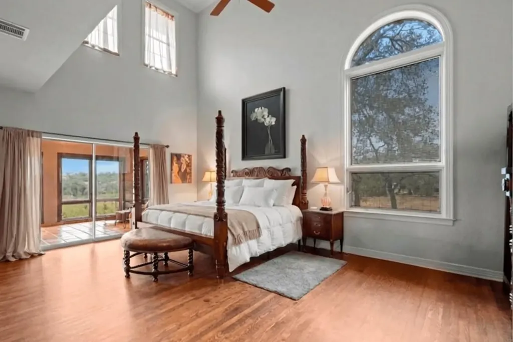 5229 Hupedo Ranch Road Spicewood TX 78669