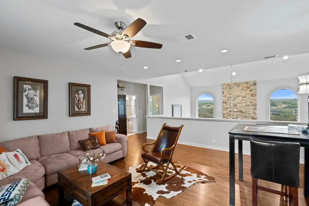 5229 Hupedo Ranch Road Spicewood TX 78669