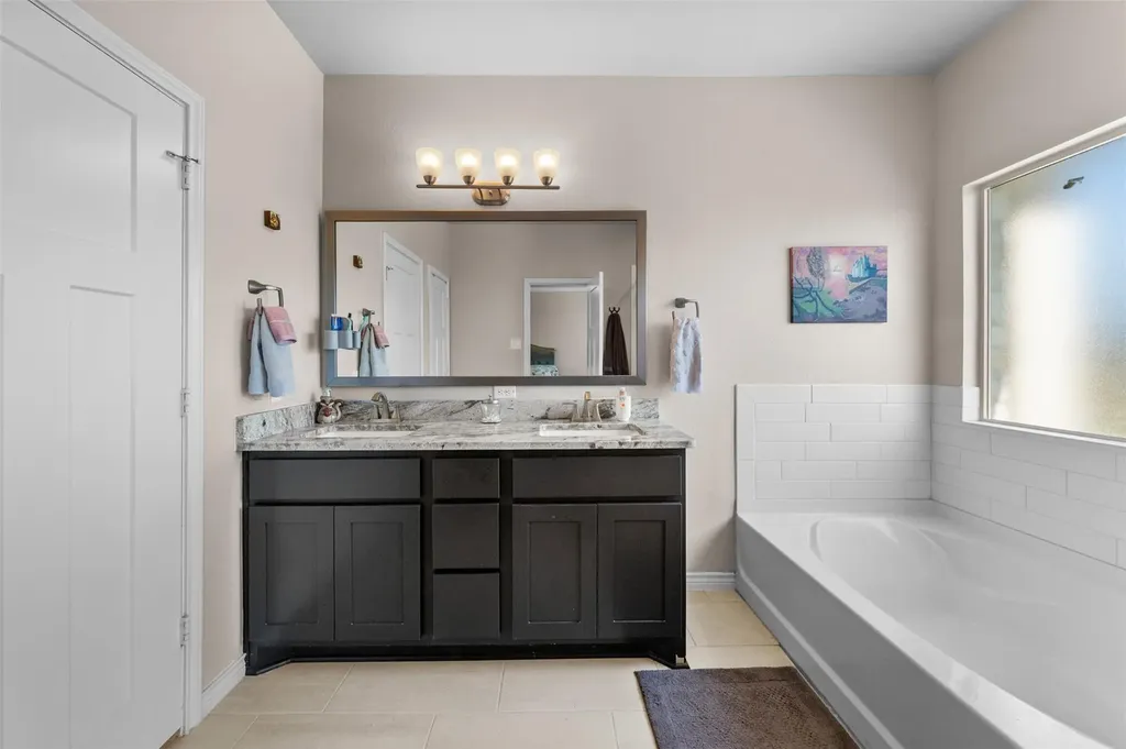 1527 Mountain Crest Cove Salado TX 76571
