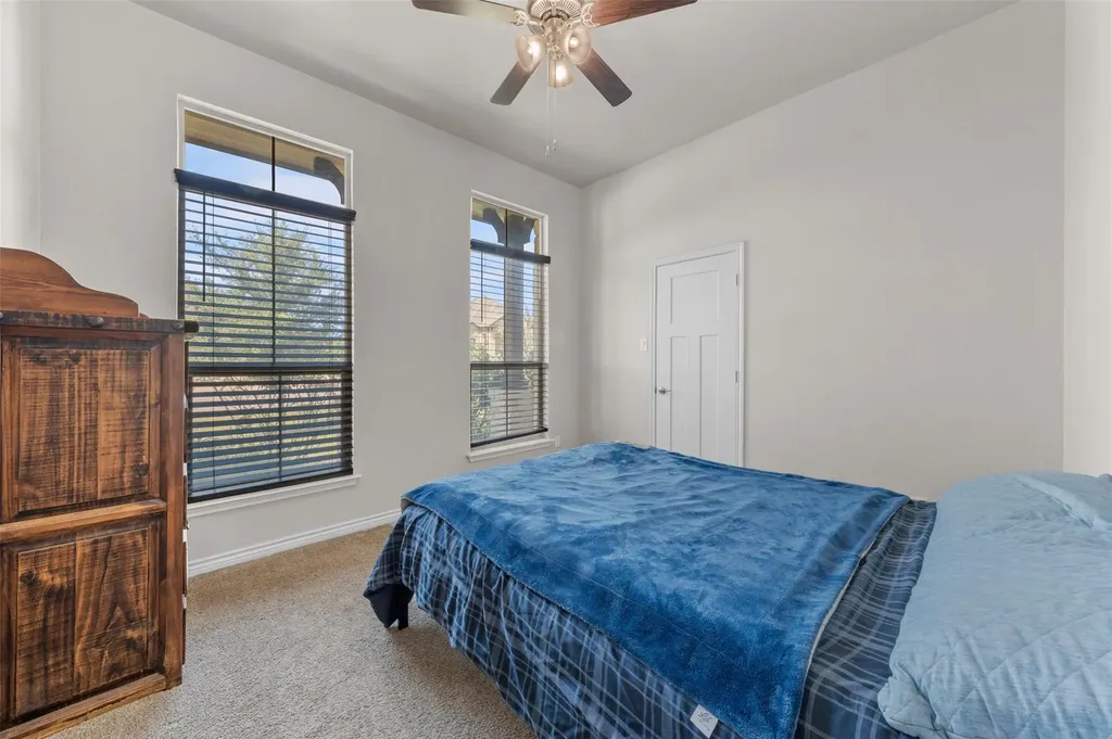 1527 Mountain Crest Cove Salado TX 76571