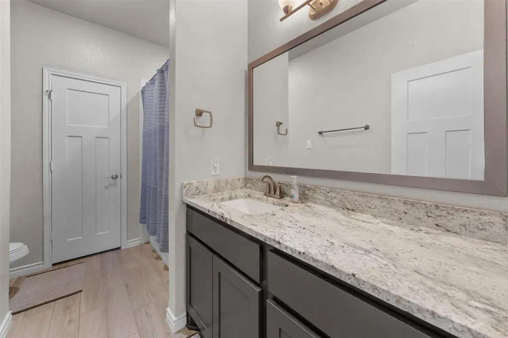 1527 Mountain Crest Cove Salado TX 76571
