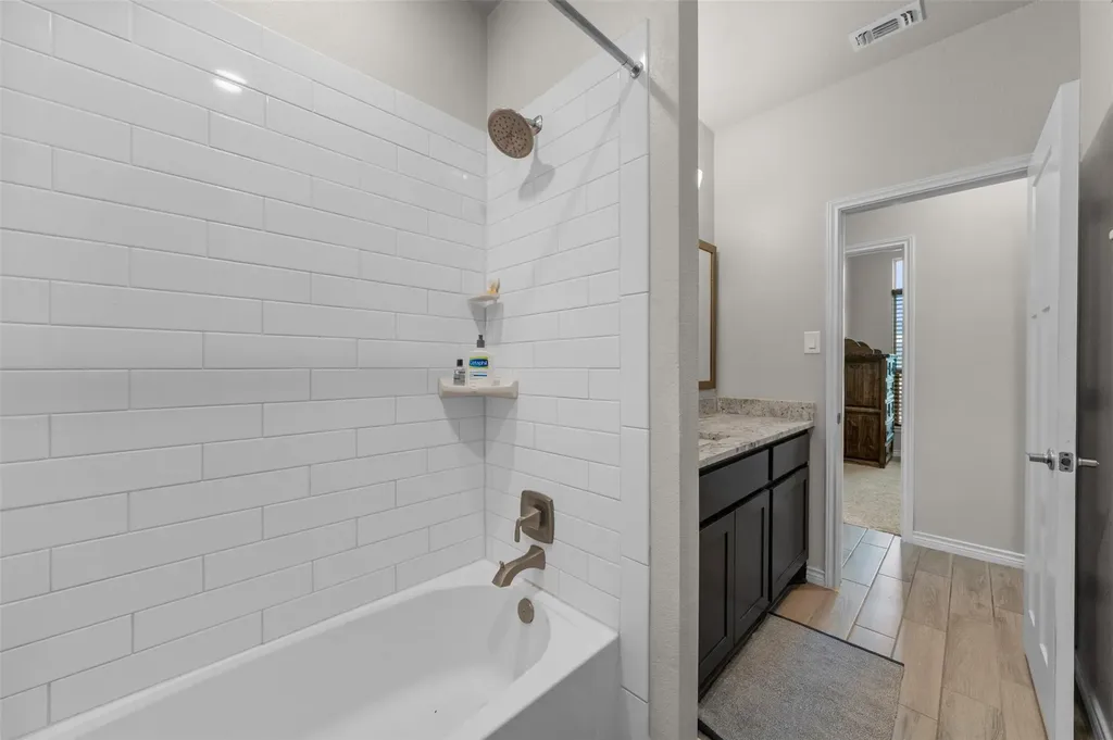 1527 Mountain Crest Cove Salado TX 76571
