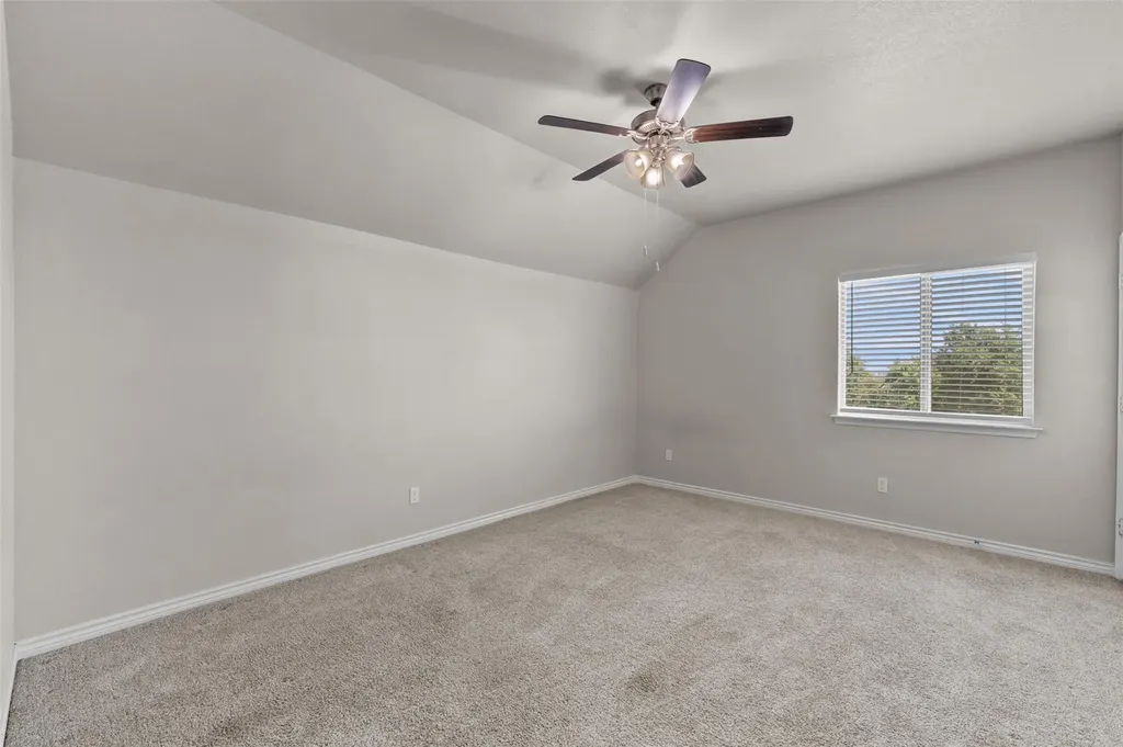 1527 Mountain Crest Cove Salado TX 76571