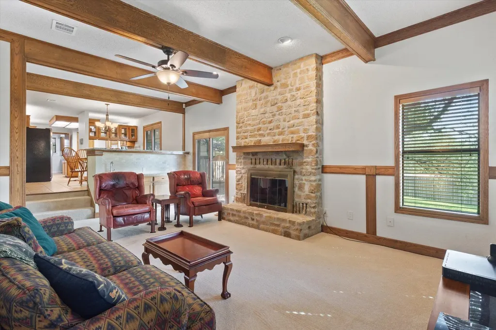 10806 Wintergreen Hill Austin TX 78750