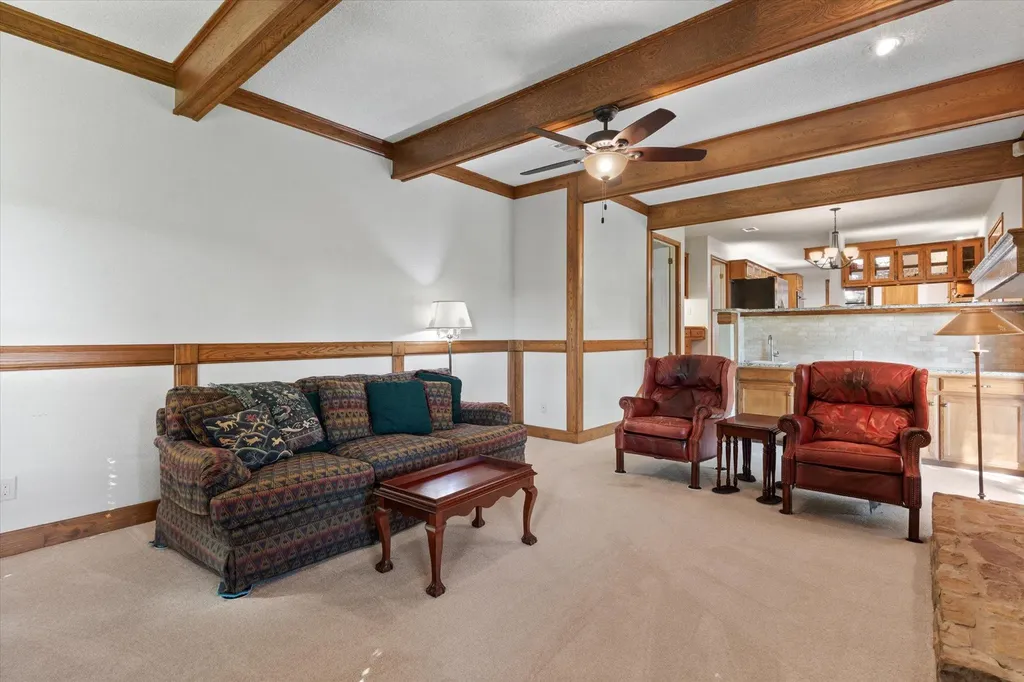 10806 Wintergreen Hill Austin TX 78750