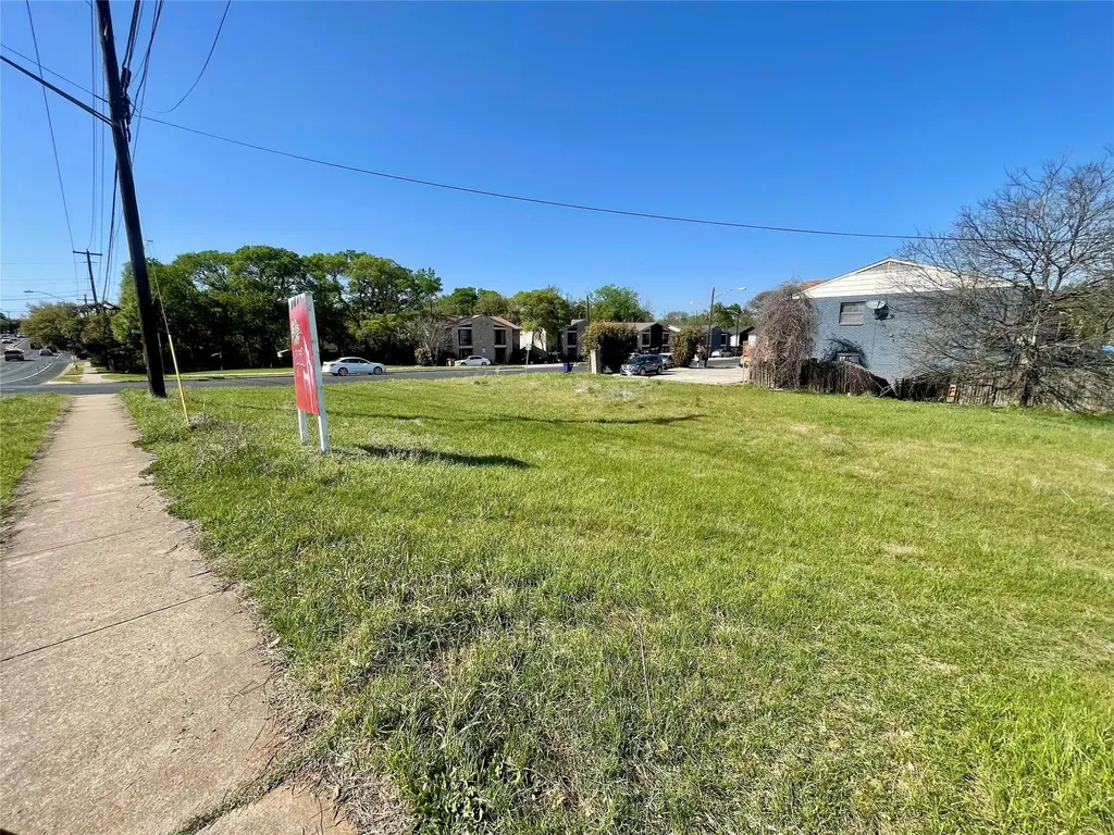 1700 W Stassney Lane Austin TX 78745