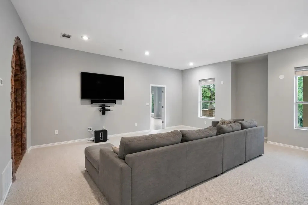 2901 Demona Drive Austin TX 78733