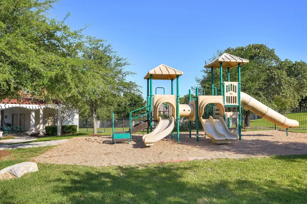 2901 Demona Drive Austin TX 78733