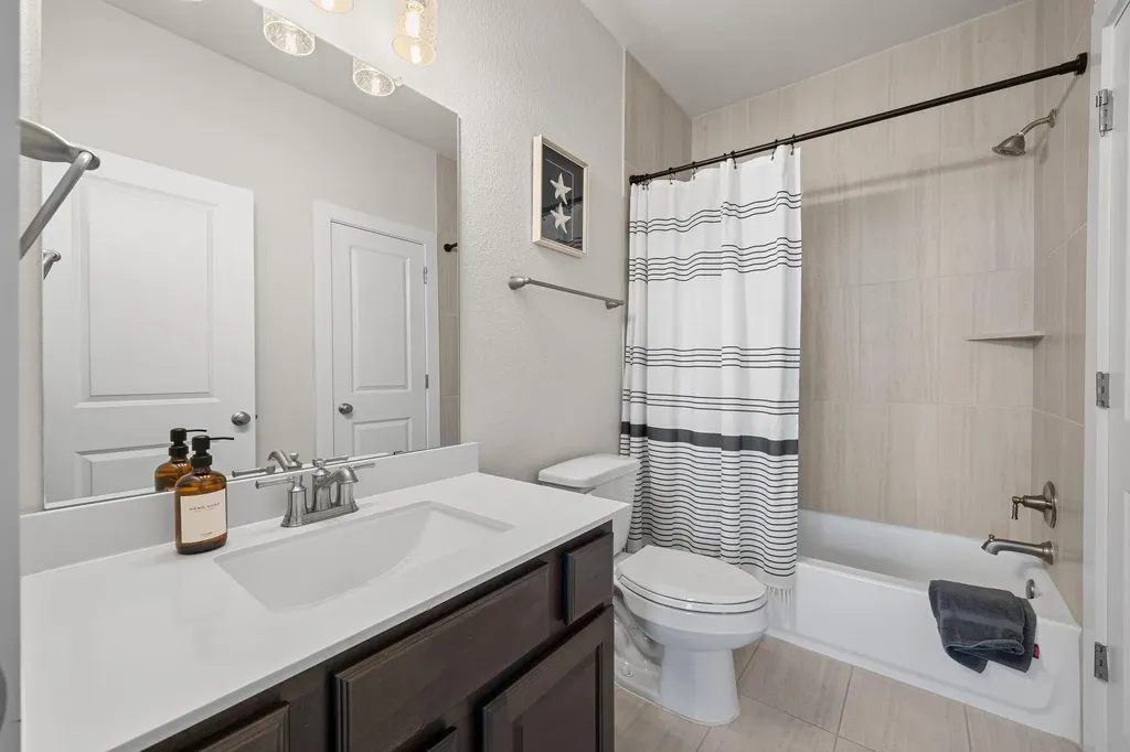 19621 Tranquility Falls Cove Lago Vista TX 78645