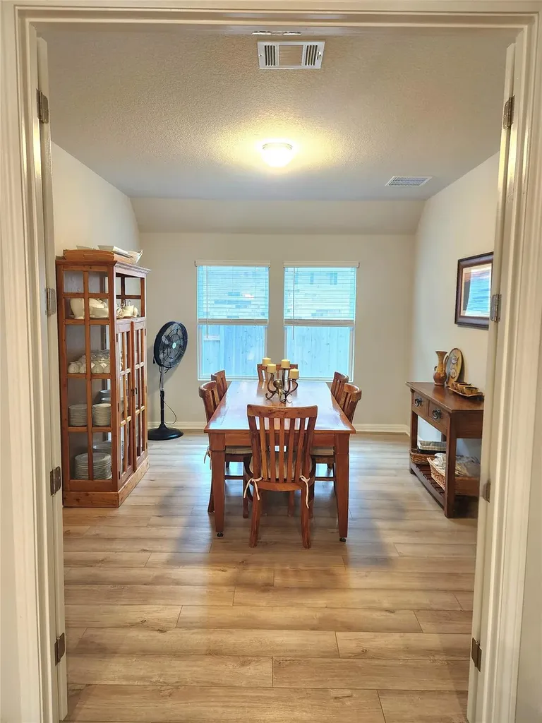 180 Golden Gate Lane Kyle TX 78640