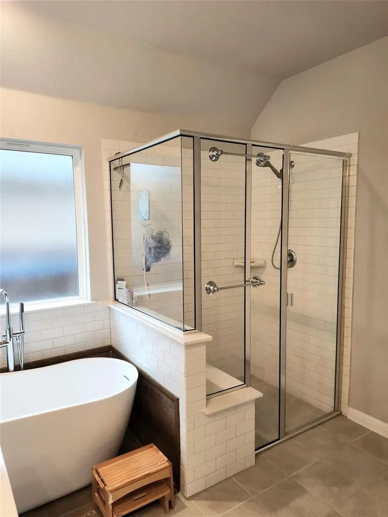 180 Golden Gate Lane Kyle TX 78640