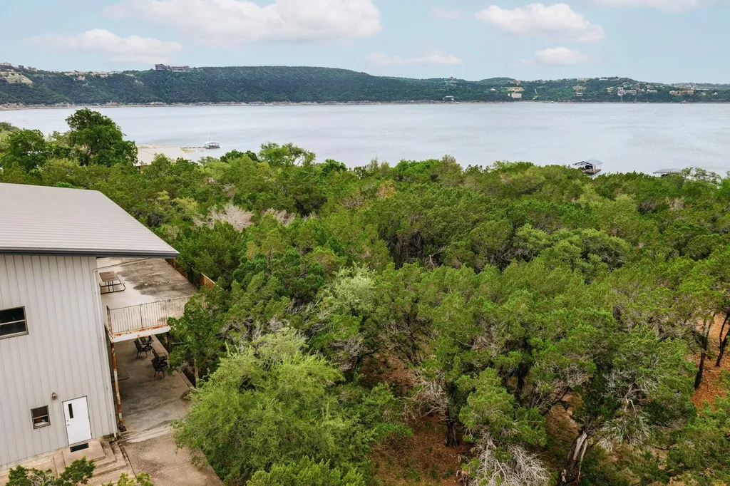 7100 Comanche Trail Austin TX 78732