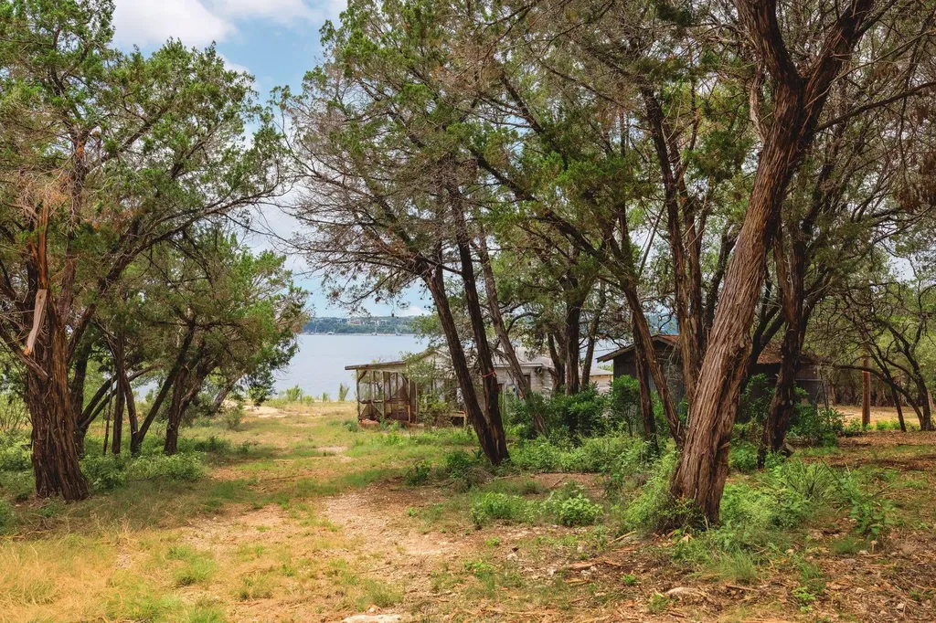 7100 Comanche Trail Austin TX 78732
