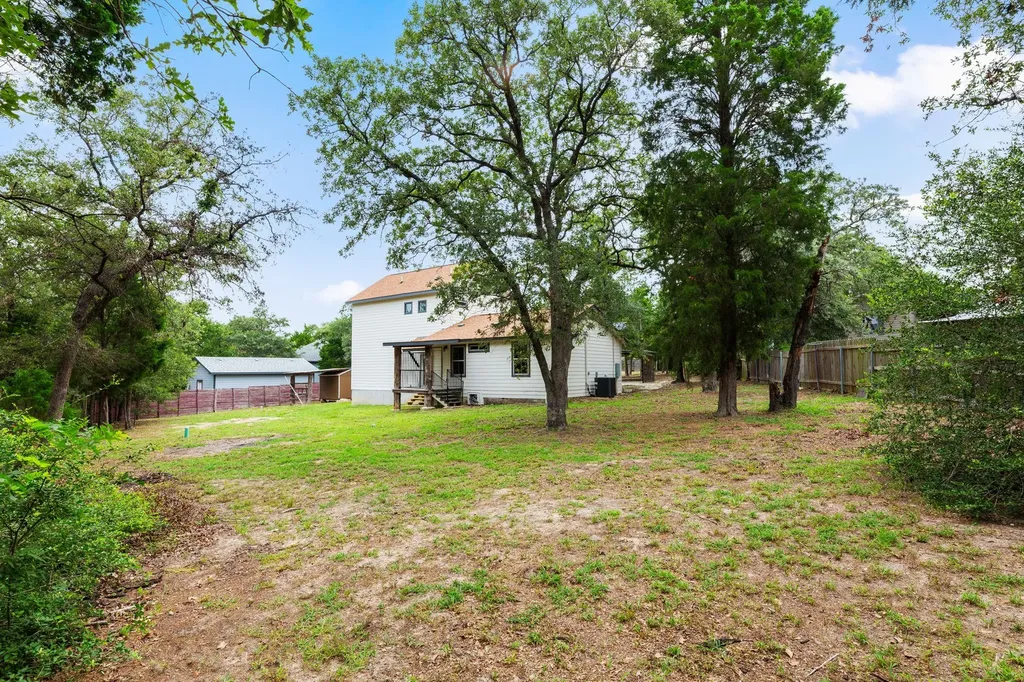 118 Camino De Agua Elgin TX 78621