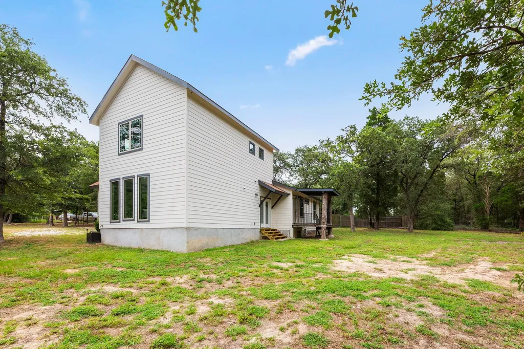 118 Camino De Agua Elgin TX 78621