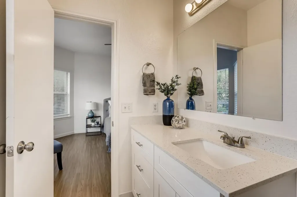 1206 Maple Avenue Austin TX 78702