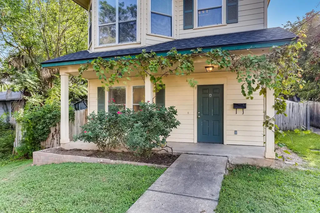 1206 Maple Avenue Austin TX 78702