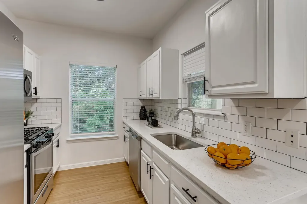 1206 Maple Avenue Austin TX 78702
