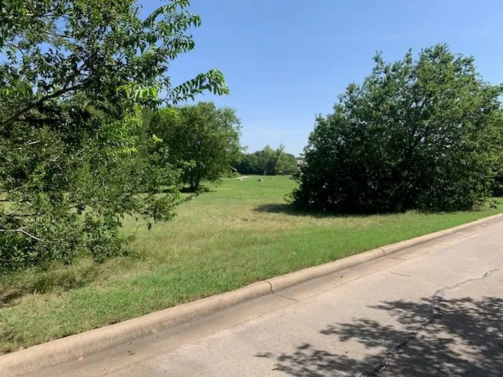 198 Hogan Kyle TX 78640