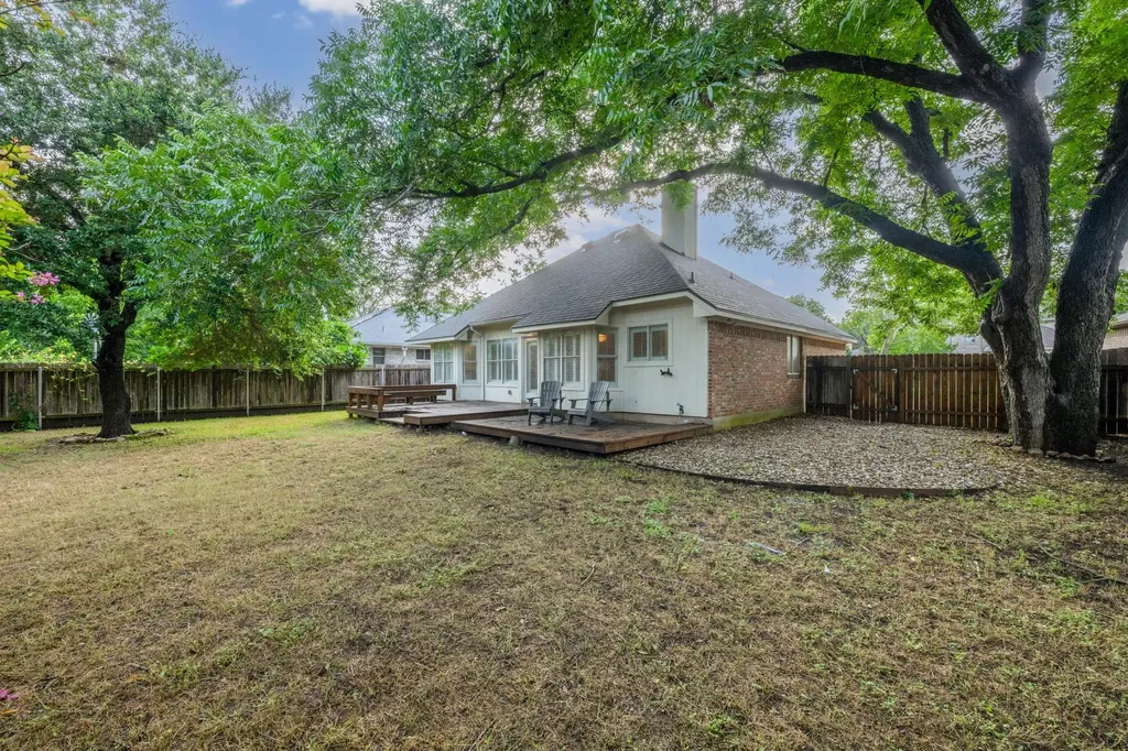 8007 Willet Trail Austin TX 78745