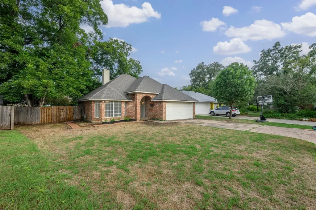8007 Willet Trail Austin TX 78745