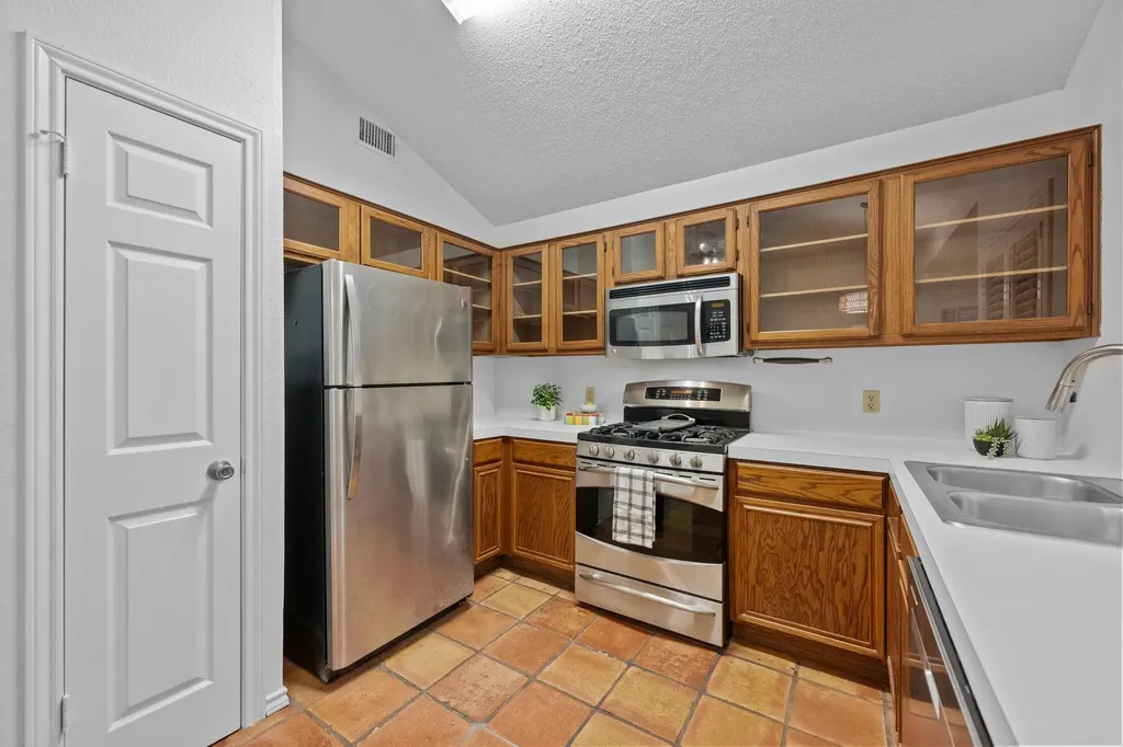 8007 Willet Trail Austin TX 78745