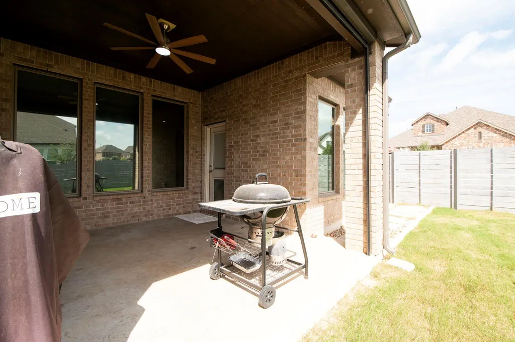 201 S Park Vista Georgetown TX 78628