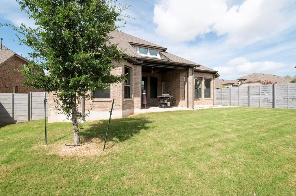 201 S Park Vista Georgetown TX 78628