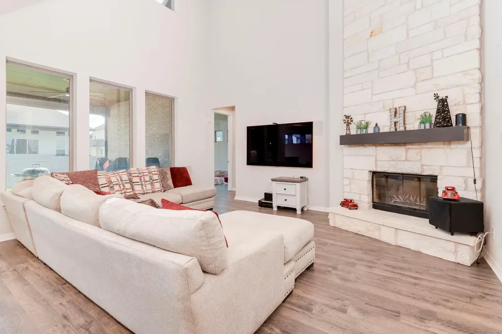 201 S Park Vista Georgetown TX 78628