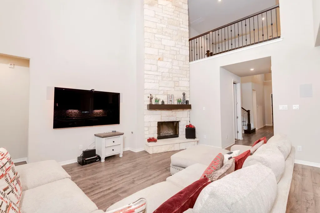 201 S Park Vista Georgetown TX 78628