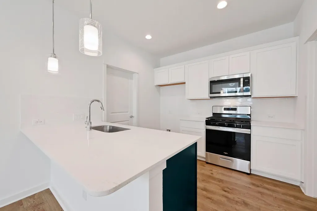 458 Orleanian Drive Buda TX 78610