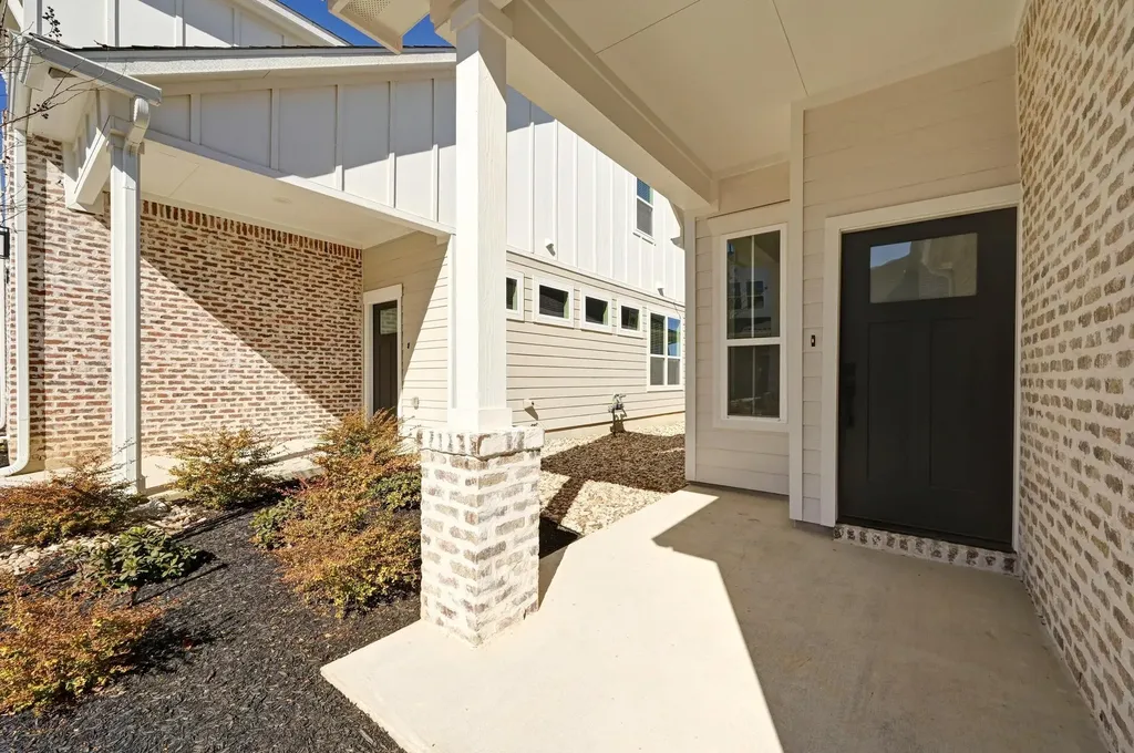 458 Orleanian Drive Buda TX 78610