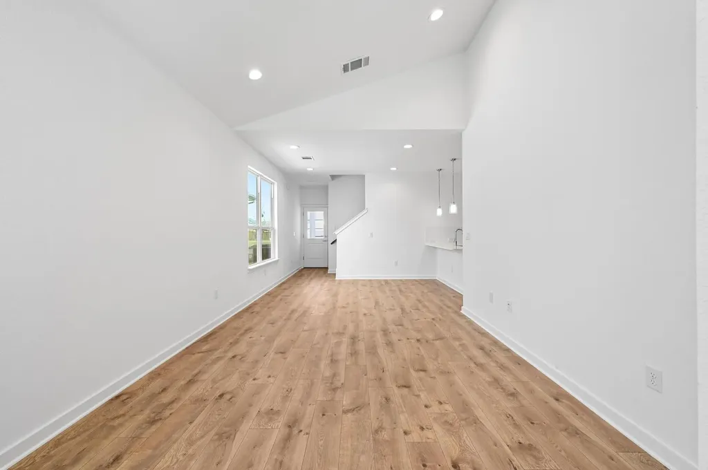 458 Orleanian Drive Buda TX 78610