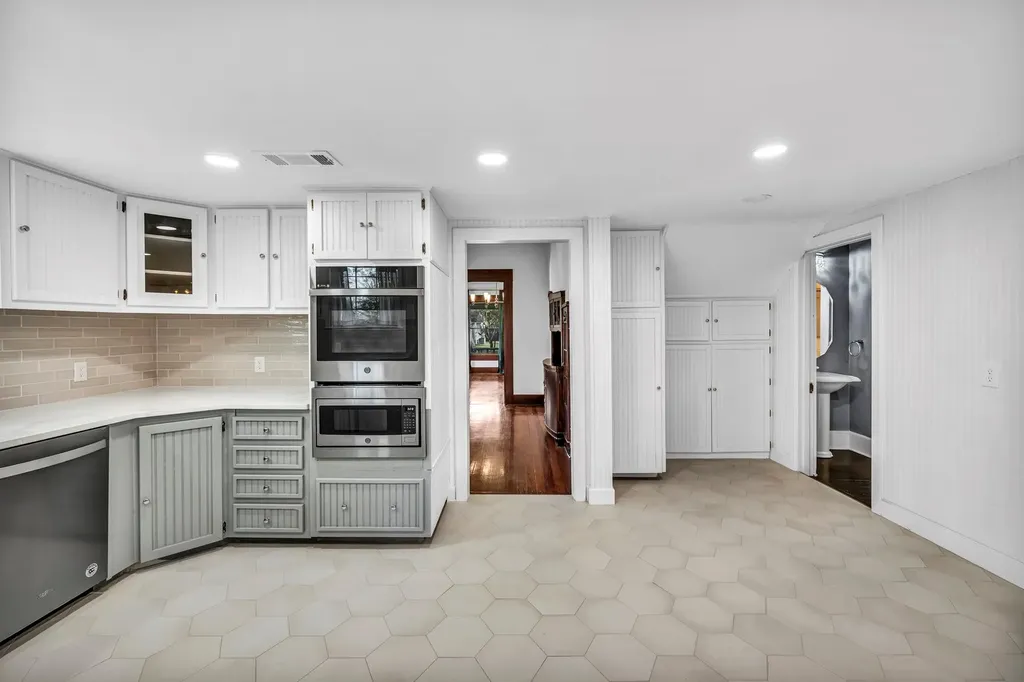 1806 S Main Street Georgetown TX 78626