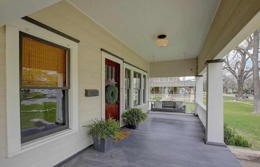 1806 S Main Street Georgetown TX 78626