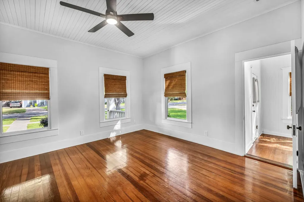 1806 S Main Street Georgetown TX 78626