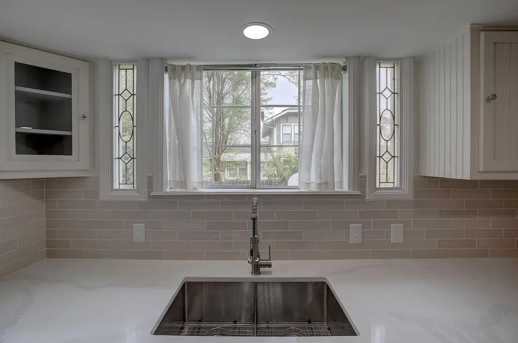 1806 S Main Street Georgetown TX 78626