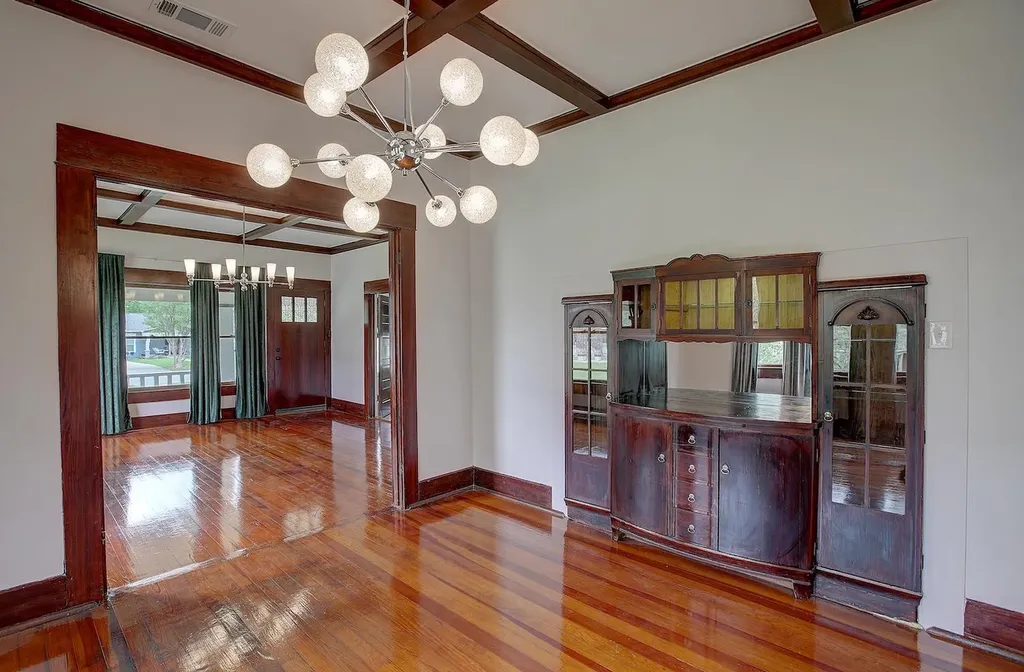 1806 S Main Street Georgetown TX 78626