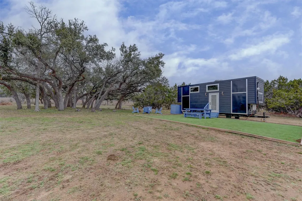 1156 Narrows Road Blanco TX 78606