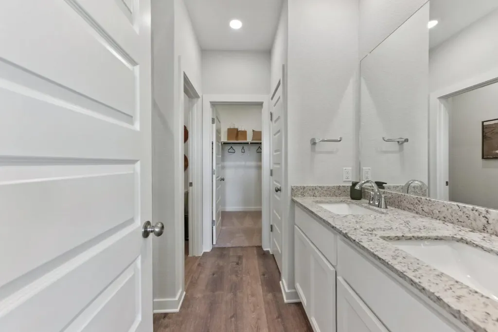 11004 Tallsalt Drive Austin TX 78754