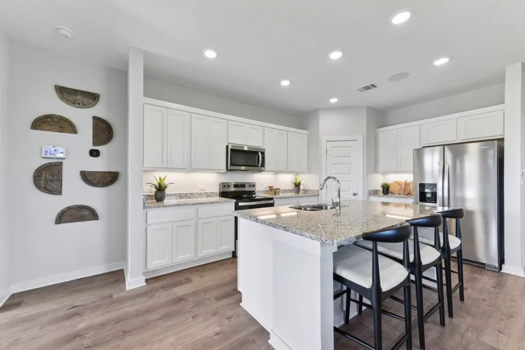 11004 Tallsalt Drive Austin TX 78754