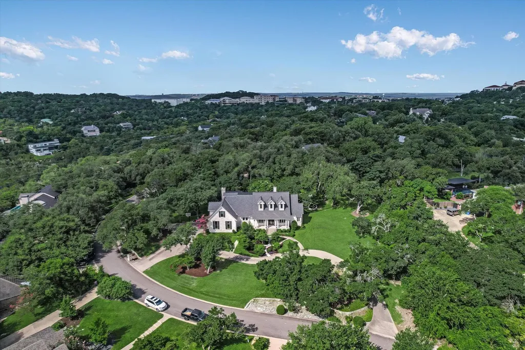 18 Ehrlich Road Austin TX 78746