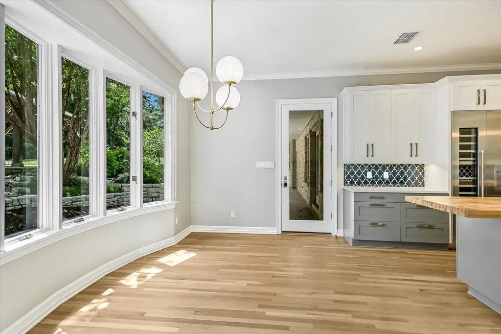 18 Ehrlich Road Austin TX 78746