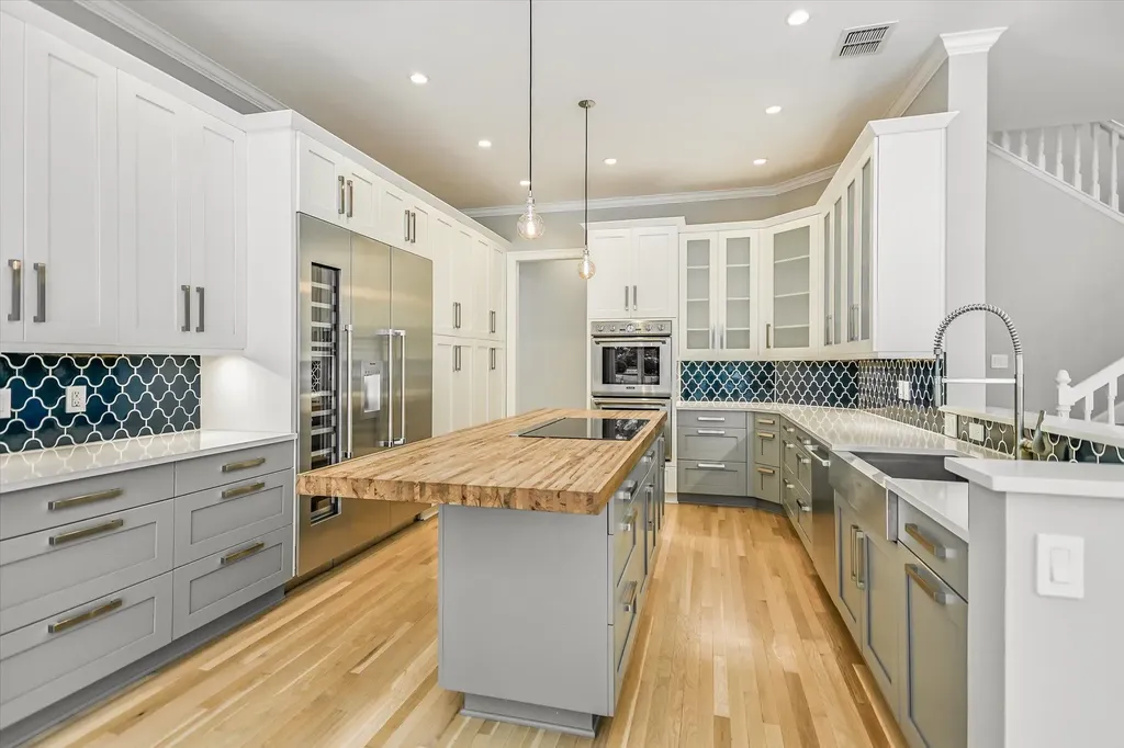 18 Ehrlich Road Austin TX 78746