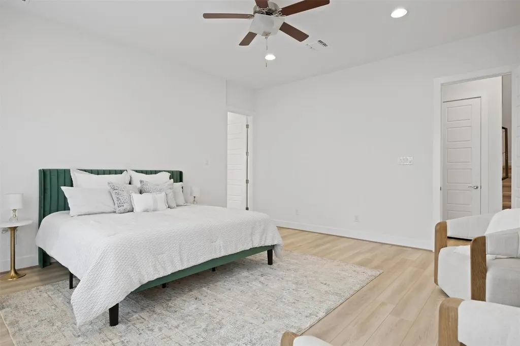 213 Great Lawn Bend Liberty Hill TX 78642