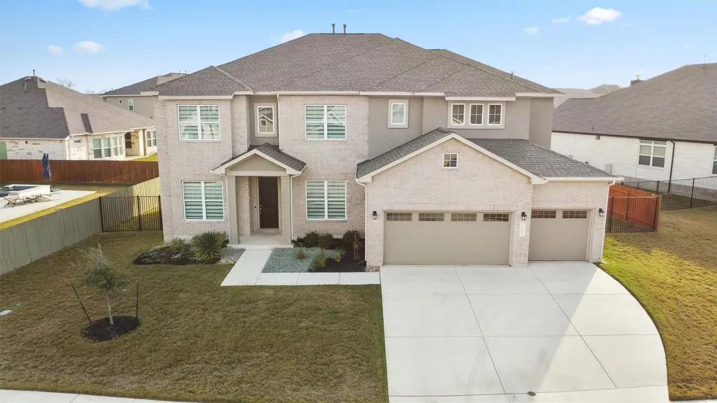 213 Great Lawn Bend Liberty Hill TX 78642