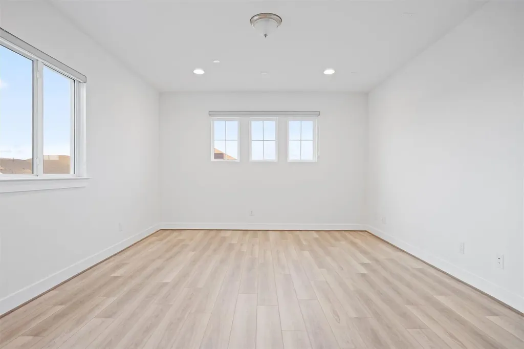 213 Great Lawn Bend Liberty Hill TX 78642